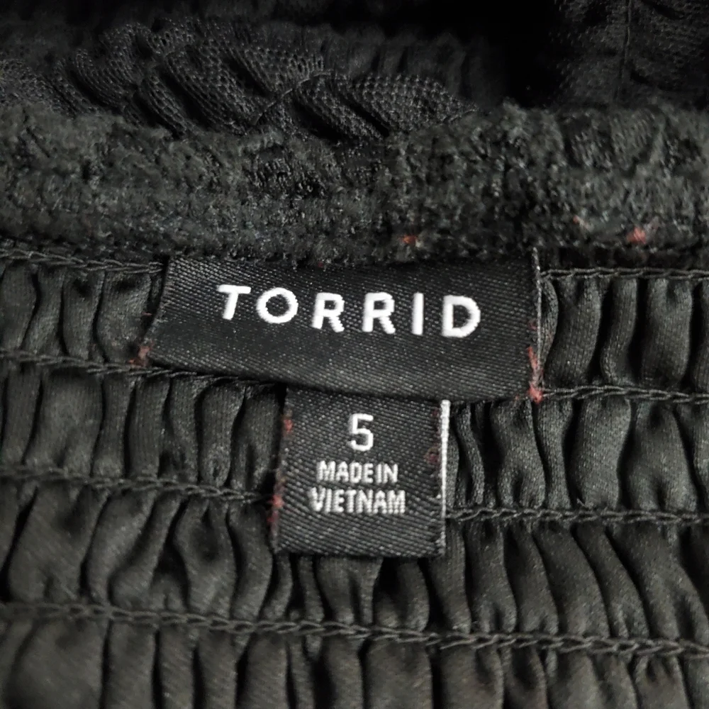 Torrid Lace Smocked Crop Top - Picture 6 of 9
